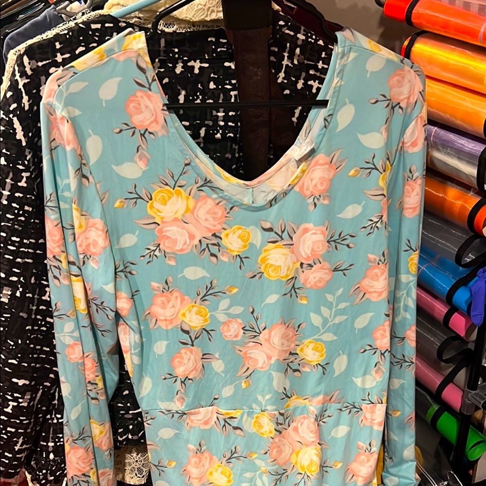 4. ⛄️Style5 Womens Tunic Top Blue Pink Floral Print Long Sleeve V Neck Large